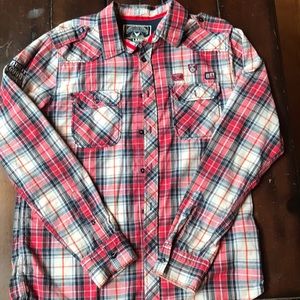 Men’s plaid shirt